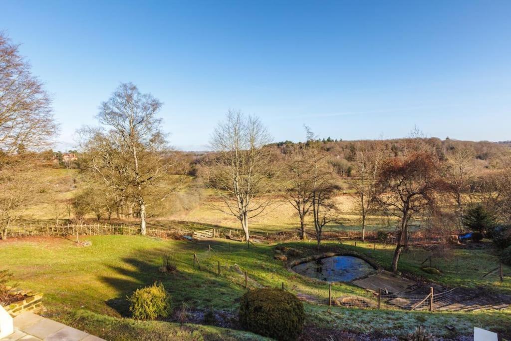 Modern Country Villa, Stunning Gardens And View Tunbridge Wells Extérieur photo