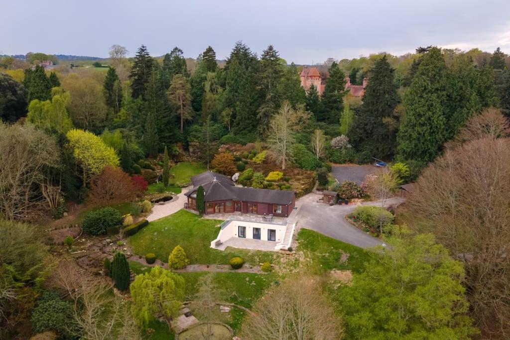 Modern Country Villa, Stunning Gardens And View Tunbridge Wells Extérieur photo