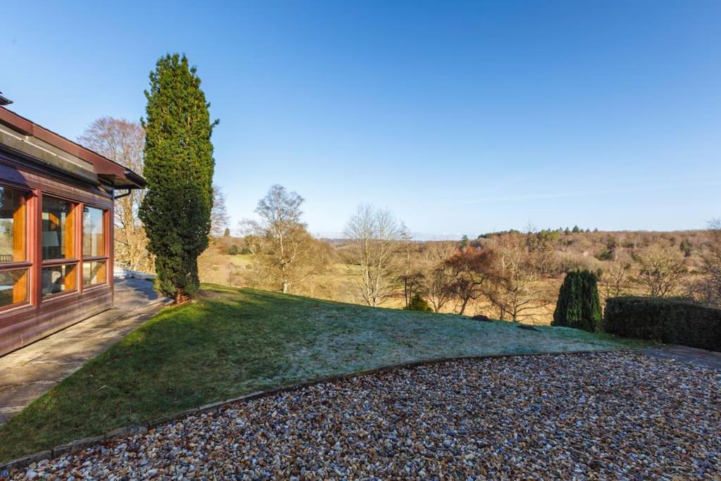 Modern Country Villa, Stunning Gardens And View Tunbridge Wells Extérieur photo